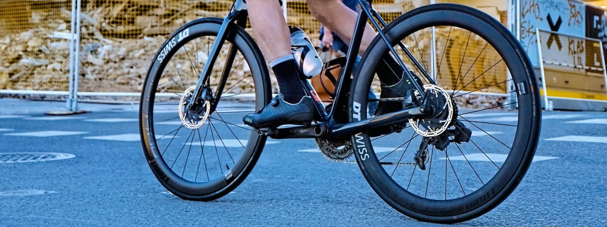 Custom Vélo Soldes -Custom Vélo Soldes header guide pneu velo route