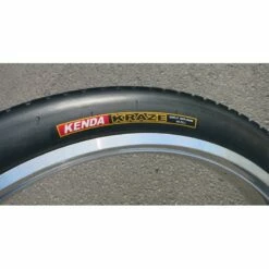 Custom Vélo Pneu Kenda Kraze 26 X 3.00 Noir 68-559 -Custom Vélo Soldes pneu kenda kraze 26 x 3 noir 68 559 5
